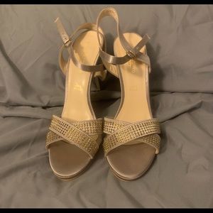 DOLCE & AMARO- GOLD RHINESTONE SLING BACK HEELS- W SZ 41